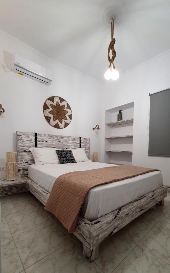 Apartament Alexandra'S Boutique House Triovasálos Zewnętrze zdjęcie