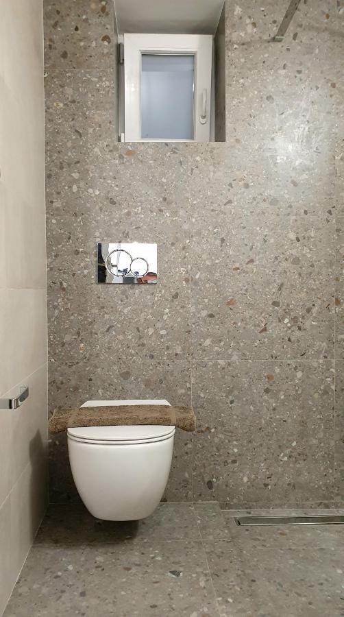 Apartament Alexandra'S Boutique House Triovasálos Zewnętrze zdjęcie